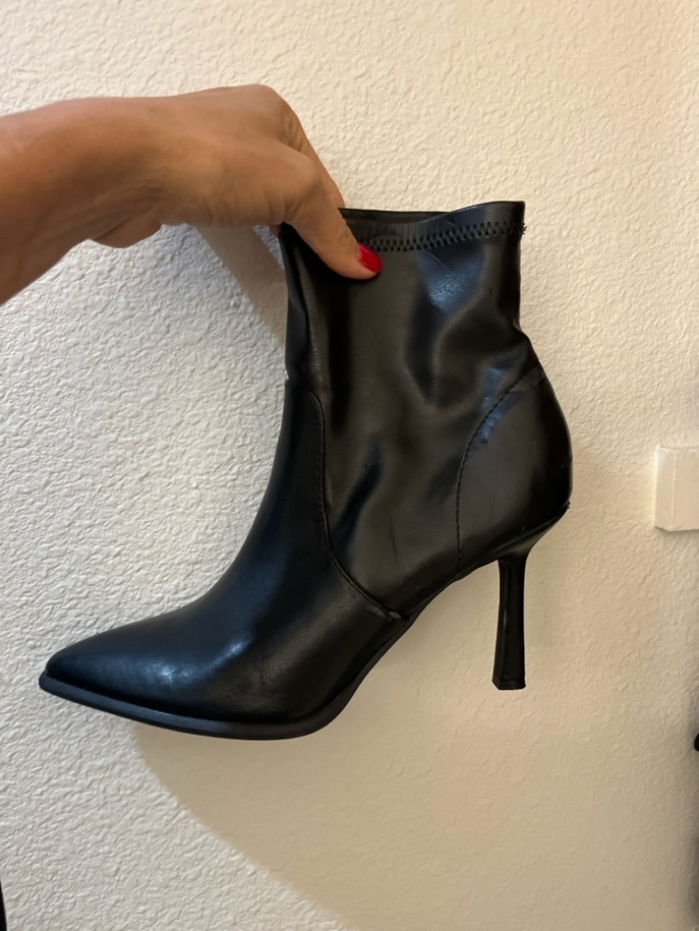 MIA Black Pointed Stiletto Ankle Booties